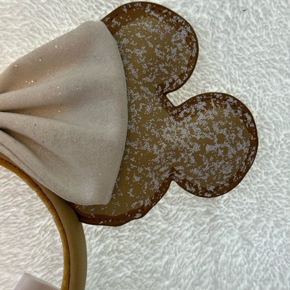 Disney Loungefly Beignet Scented Minnie Mouse Ears - Picture 4 of 6